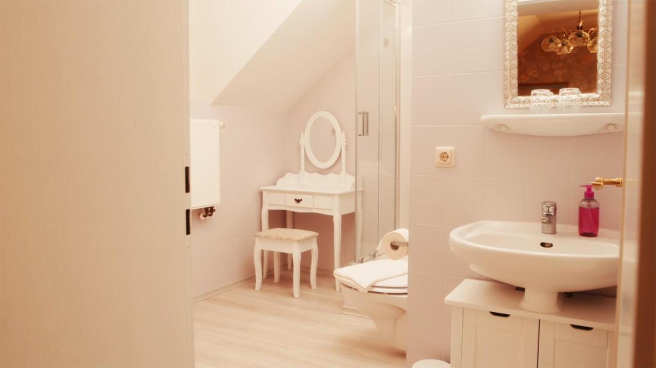 Anker Hotel Arneburg Ngoại thất bức ảnh